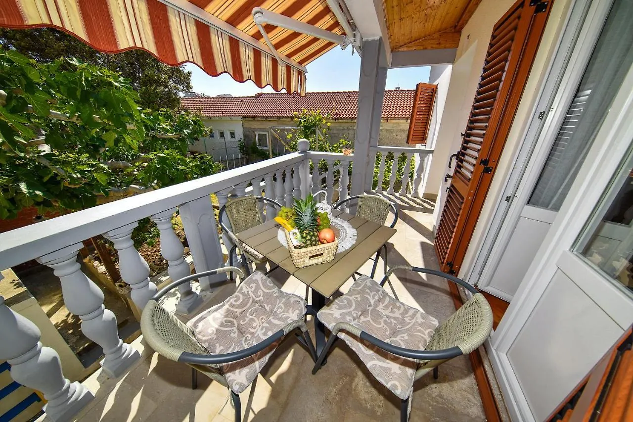 Lana Apartman Zadar