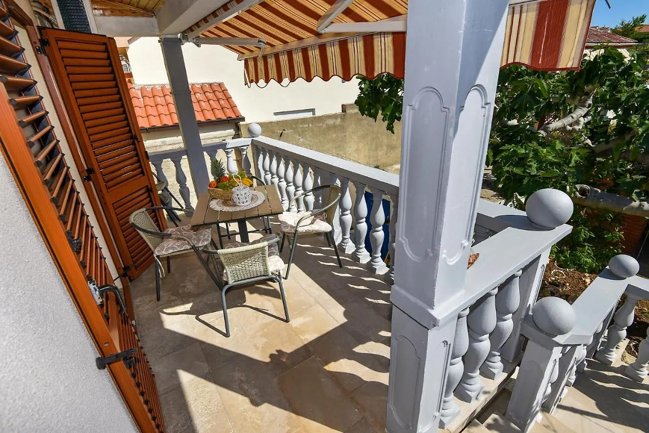 Lana Apartman Zadar
