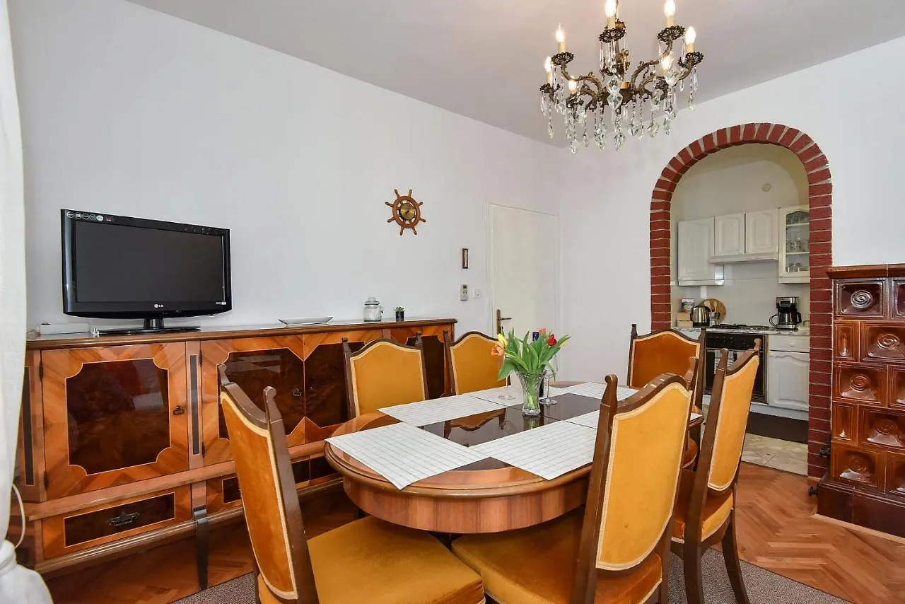 Lana Apartman Zadar Apartment